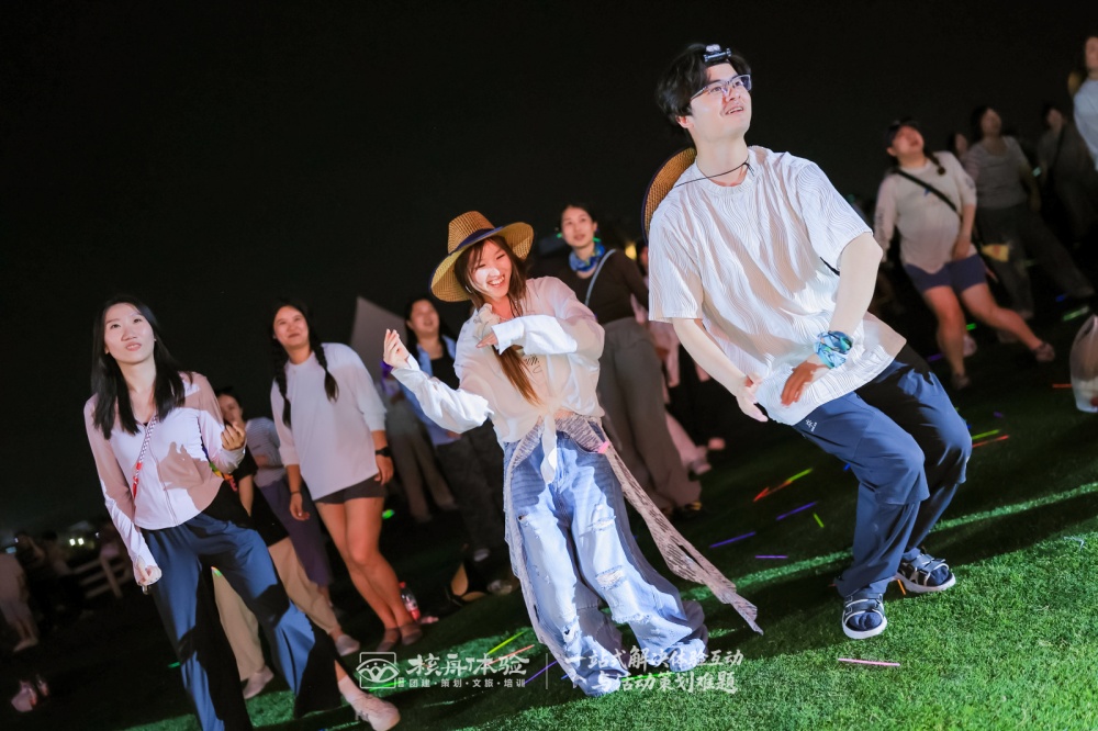 晚会5.jpg